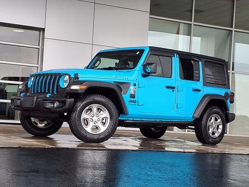 Used 2021 Jeep Wrangler Unlimited Sport AWD/4WD image 2