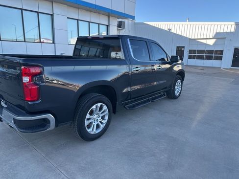 Used 2022 Chevrolet Silverado 1500 LTZ w/ Z71 Off-Road Package image 35