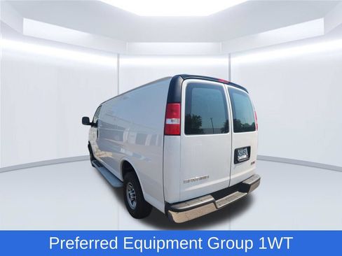 Used 2023 GMC Savana 2500 w/ Driver Convenience Package RWD image 3