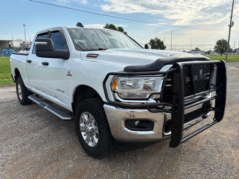 Used 2023 RAM 2500 Big Horn w/ Level 1 Equipment Group AWD/4WD image 3
