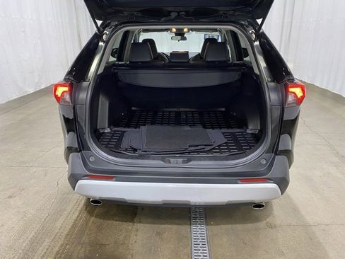 Used 2021 Toyota RAV4 Adventure image 12