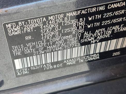 Used 2021 Toyota RAV4 XLE w/ Convenience Package FWD image 15