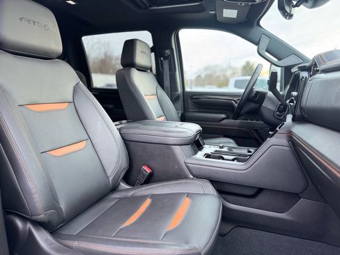 Used 2024 GMC Sierra 3500 AT4 w/ AT4 Premium Plus Package image 11