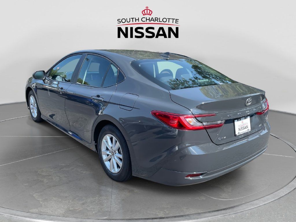 Used 2025 Toyota Camry LE FWD image 4