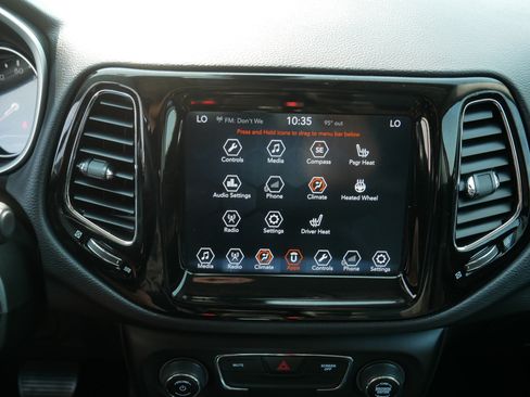 Used 2018 Jeep Compass Limited AWD/4WD image 30
