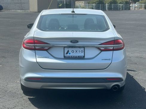 Used 2018 Ford Fusion S FWD image 4