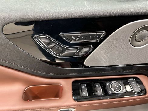 New 2026 Lincoln Aviator Reserve image 12