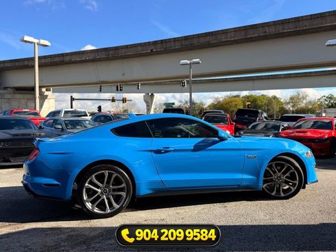 Used 2022 Ford Mustang GT Premium RWD image 9