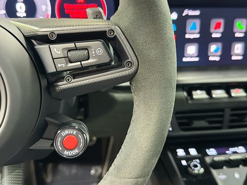 Certified 2025 Porsche 911 Carrera 4 GTS AWD/4WD image 35