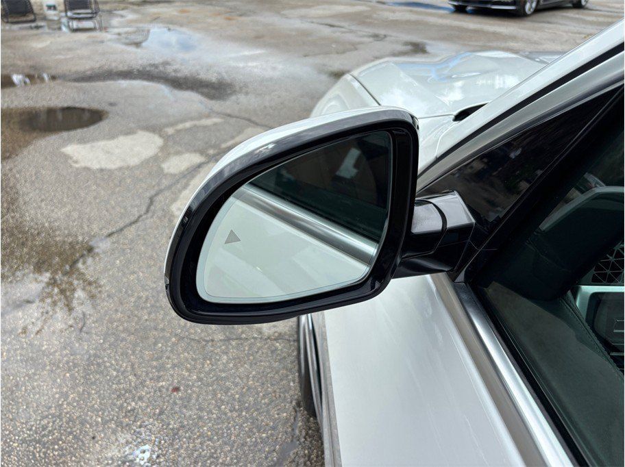 Used 2023 BMW ALPINA XB7 AWD/4WD image 18