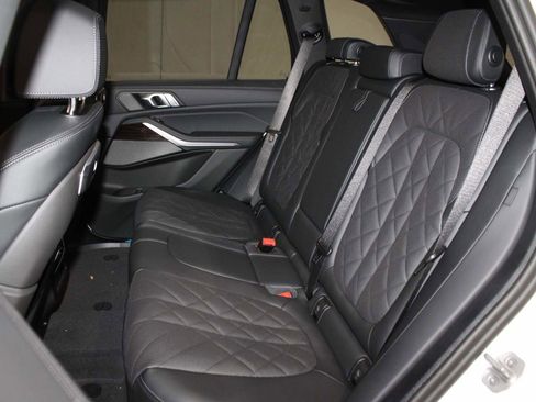 Used 2026 BMW X5 sDrive40i image 18