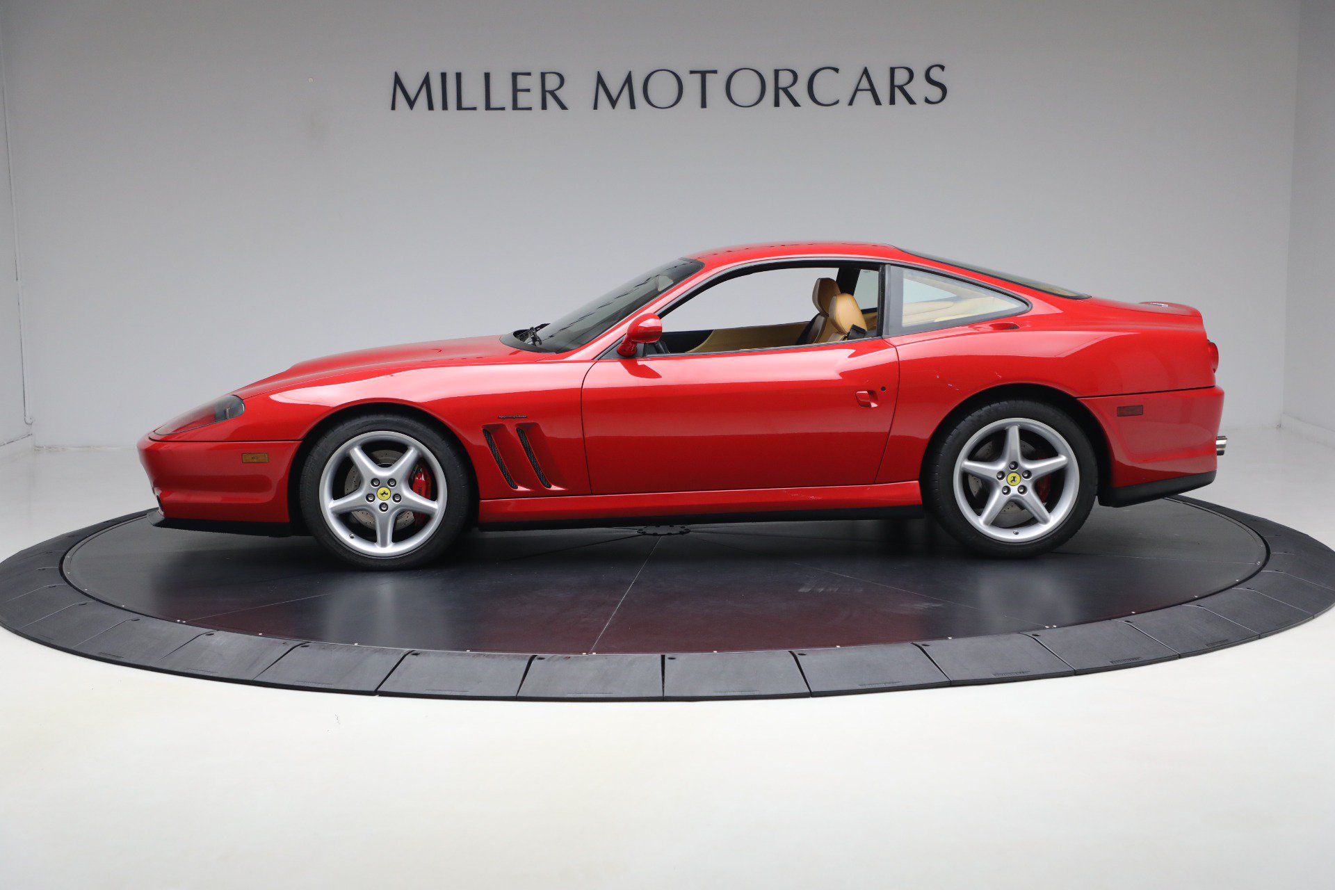 Used 2000 Ferrari 550 Maranello Coupe RWD image 3