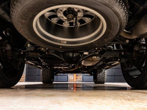 Used 2023 Lexus GX 460 Premium image 16