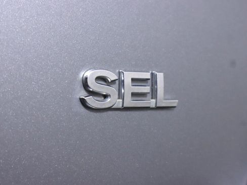 Used 2020 Mitsubishi Outlander SEL AWD/4WD image 36