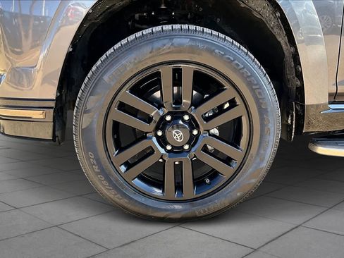 Used 2020 Toyota 4Runner Nightshade image 10