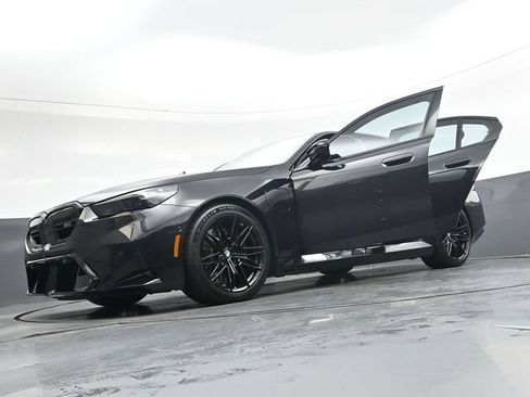 Used 2026 BMW M5 w/ Executive Package AWD/4WD image 47