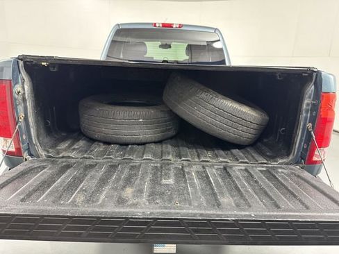 Used 2009 GMC Sierra 1500 SLE w/ Power Pack Plus AWD/4WD image 33