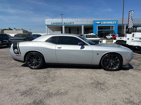 Used 2022 Dodge Challenger R/T Scat Pack w/ Driver Convenience Group image 2