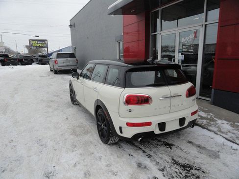 Used 2017 MINI Cooper Clubman S image 3