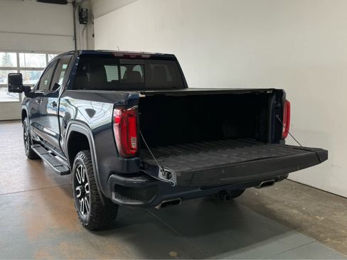 Used 2020 GMC Sierra 1500 AT4 w/ AT4 Premium Package AWD/4WD image 4