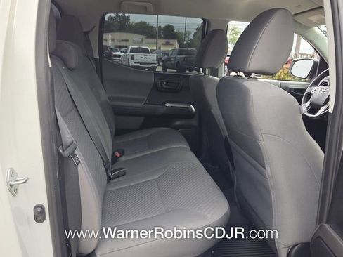 Used 2022 Toyota Tacoma SR5 w/ Technology Package RWD image 16