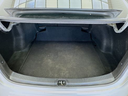 Used 2021 Toyota Corolla SE FWD image 15