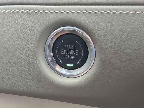 Certified 2025 Cadillac Escalade Sport Platinum AWD/4WD image 19