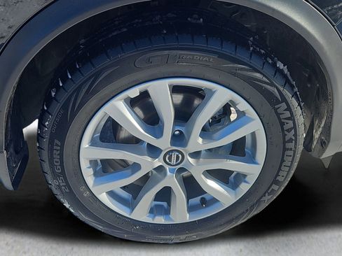 Used 2021 Nissan Rogue Sport S image 4