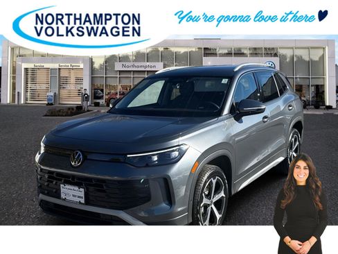 New 2026 Volkswagen Tiguan SE image 1