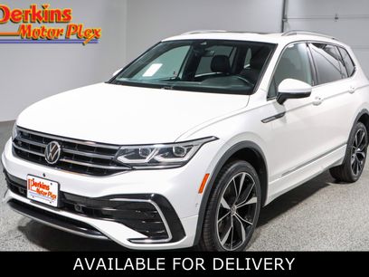 Used 2022 Volkswagen Tiguan SEL R-Line