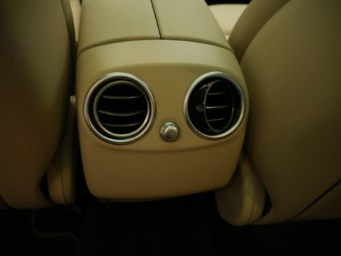 Used 2022 Mercedes-Benz GLC 300 4MATIC image 32