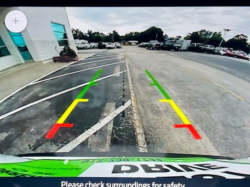 Used 2024 Ford Edge SEL image 7