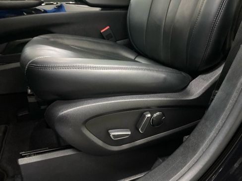 Certified 2023 Lincoln Nautilus Reserve w/ Monochromatic Package image 17