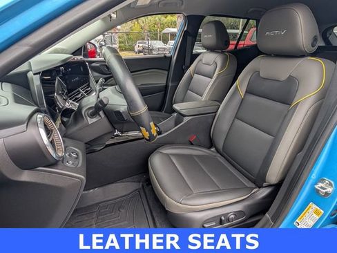 Used 2025 Chevrolet Trax ACTIV w/ Driver Confidence Package image 4