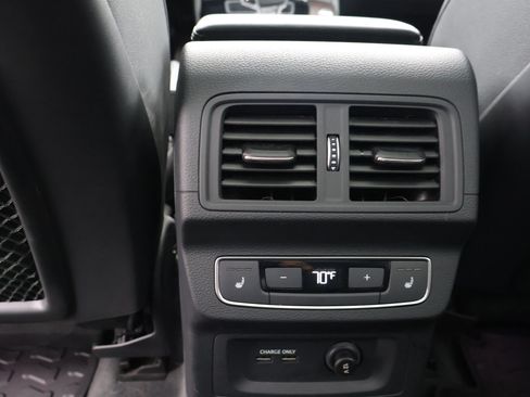 Used 2023 Audi Q5 e Prestige AWD/4WD image 20