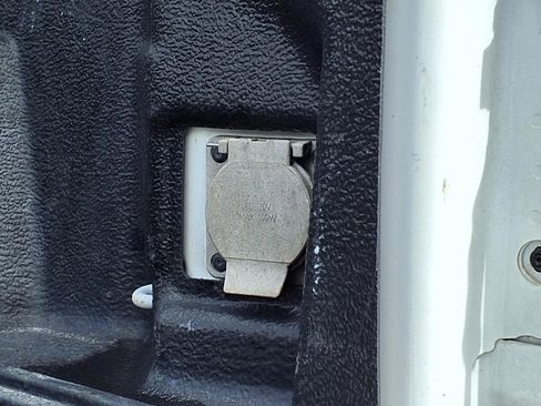 Used 2021 GMC Sierra 2500 SLE image 8