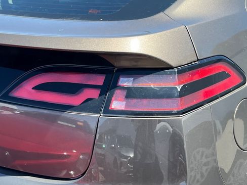 Used 2014 Chevrolet Volt Premium w/ Premium Trim Package FWD image 18