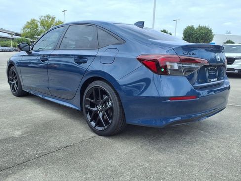Used 2026 Honda Civic Sport image 2