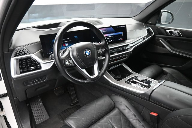 Used 2024 BMW X5 xDrive40i AWD/4WD image 16