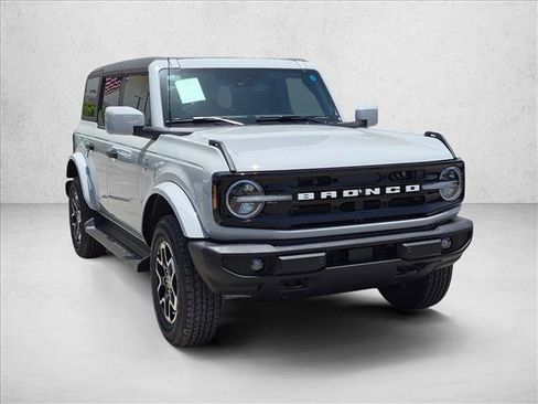 New 2026 Ford Bronco Outer Banks AWD/4WD image 6