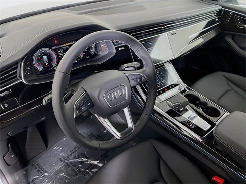New 2026 Audi Q8 Premium Plus image 9