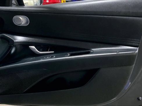 Used 2021 Hyundai Elantra SEL image 22