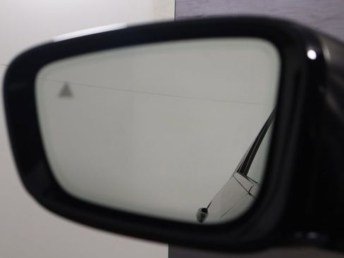 Used 2019 BMW M550i xDrive image 38