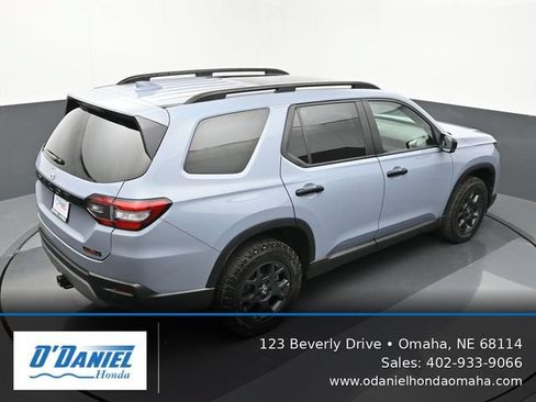 Used 2024 Honda Pilot TrailSport image 18