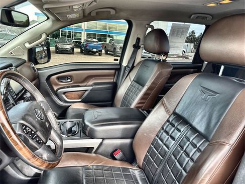 Used 2017 Nissan Titan Platinum Reserve image 11