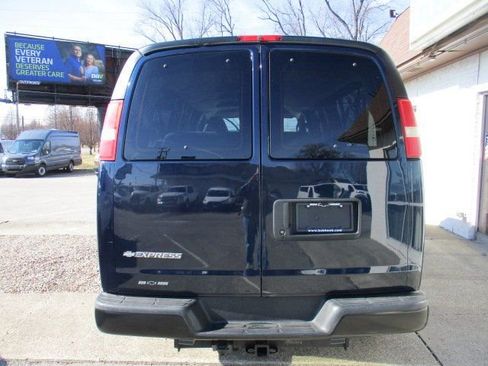 Used 2014 Chevrolet Express 3500 LS image 7