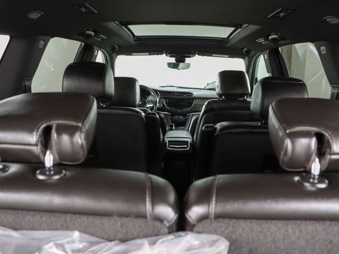 Used 2022 Cadillac XT6 Premium Luxury image 33