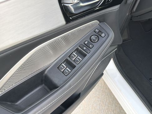 Used 2023 Acura MDX w/ Technology Package FWD image 15