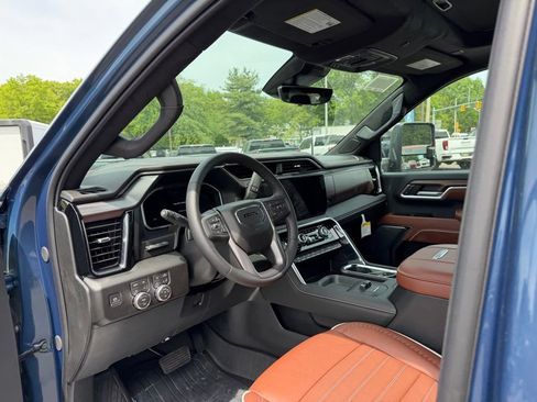 New 2026 GMC Sierra 3500 Denali Ultimate w/ LPO, Black Badging Package AWD/4WD image 22