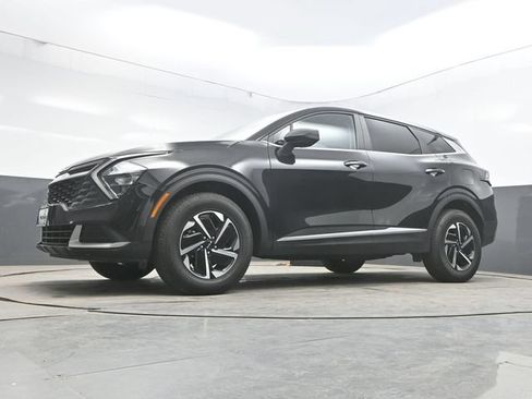 Used 2023 Kia Sportage LX AWD/4WD image 41